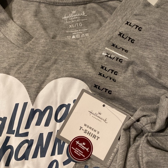 XL Hallmark Gray tshirt - new with tags - Picture 3 of 3